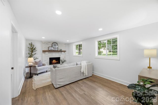 5903 Carpenter Drive, Charlotte, NC 28226