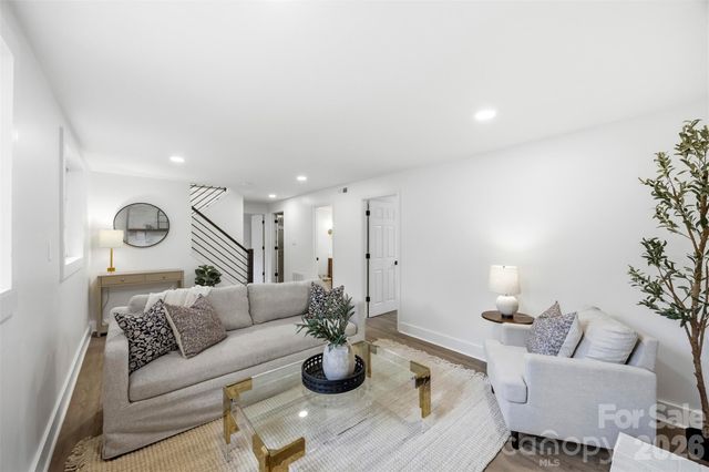 5903 Carpenter Drive, Charlotte, NC 28226