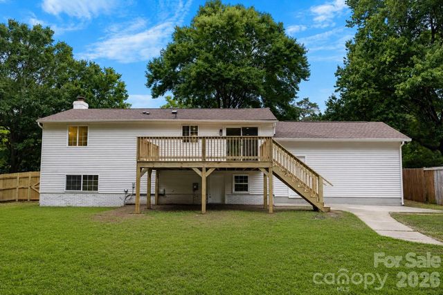 5903 Carpenter Drive, Charlotte, NC 28226