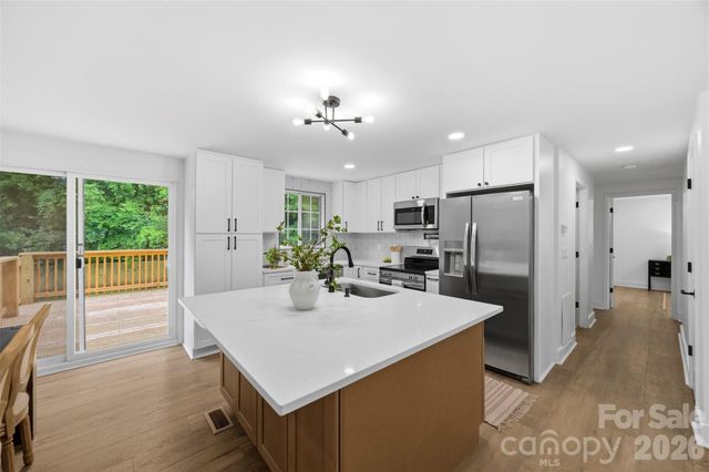 5903 Carpenter Drive, Charlotte, NC 28226