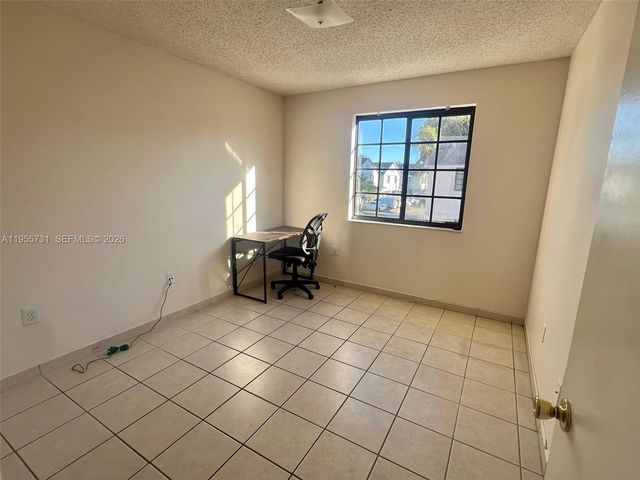 1465 SW 122nd Ave 1-19, Miami, FL 33184