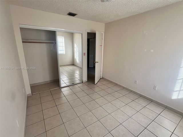 1465 SW 122nd Ave 1-19, Miami, FL 33184