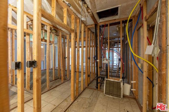 291 N Yale Street, Hemet, CA 92544