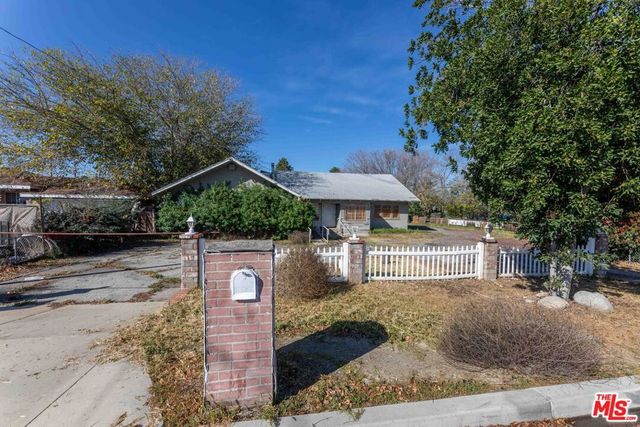 291 N Yale Street, Hemet, CA 92544