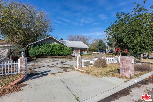 291 N Yale Street, Hemet, CA 92544