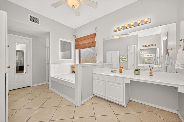 17410 Pikes Peek Court, Tomball, TX 77377