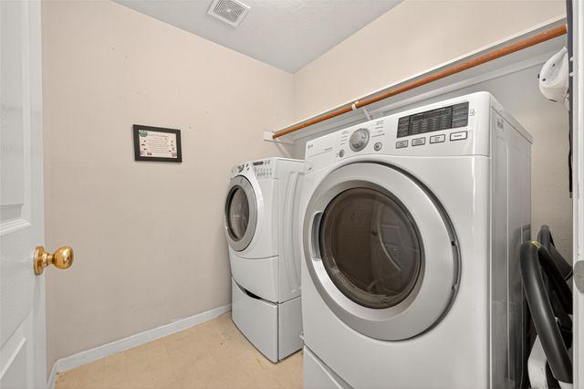 17410 Pikes Peek Court, Tomball, TX 77377