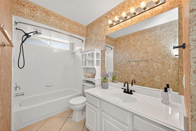 17410 Pikes Peek Court, Tomball, TX 77377