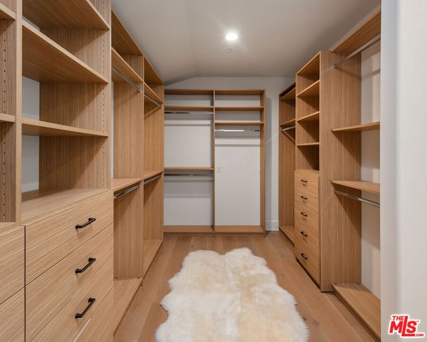 14806 Sutton Street, Sherman Oaks, CA 91403