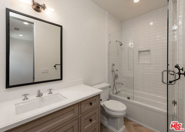 14806 Sutton Street, Sherman Oaks, CA 91403