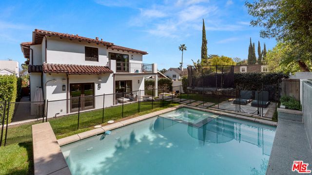 14806 Sutton Street, Sherman Oaks, CA 91403