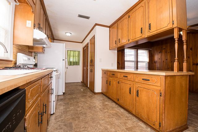 205 N Davis St, Columbia, AL 36319