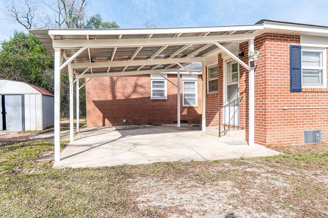 205 N Davis St, Columbia, AL 36319