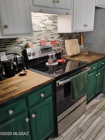 242 N Sage Street, Pearce, AZ 85625