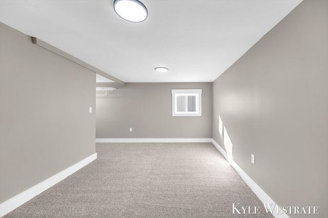 4035 Leland Avenue NW, Comstock Park, MI 49321