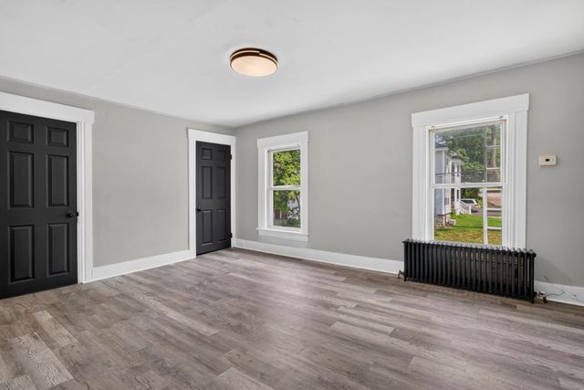 571 Amherst Street, Manchester, NH 03104