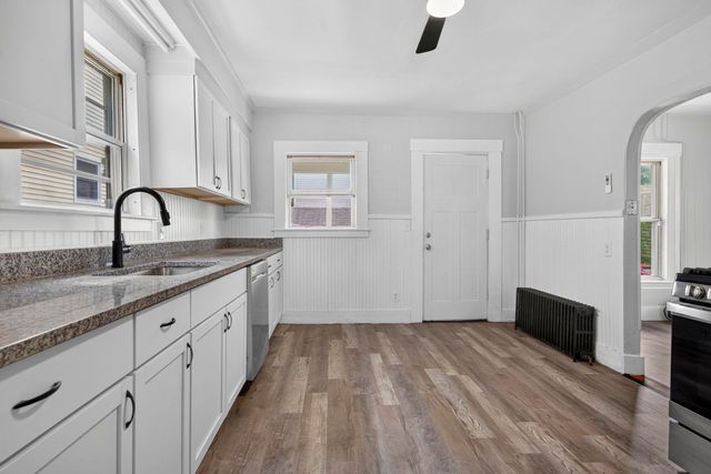 571 Amherst Street, Manchester, NH 03104