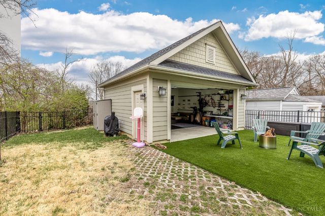 3548 Saybrook Avenue, Cincinnati, OH 45208