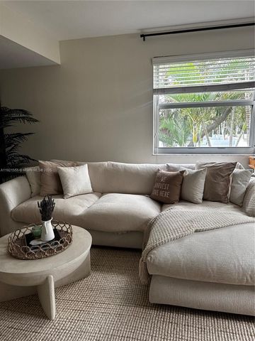 4600 SW 67th Ave 240, Miami, FL 33155