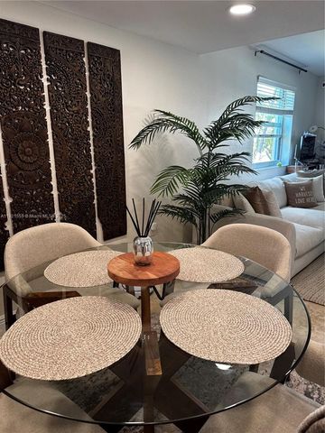 4600 SW 67th Ave 240, Miami, FL 33155