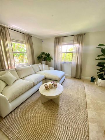 4600 SW 67th Ave 240, Miami, FL 33155