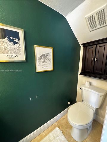 4600 SW 67th Ave 240, Miami, FL 33155