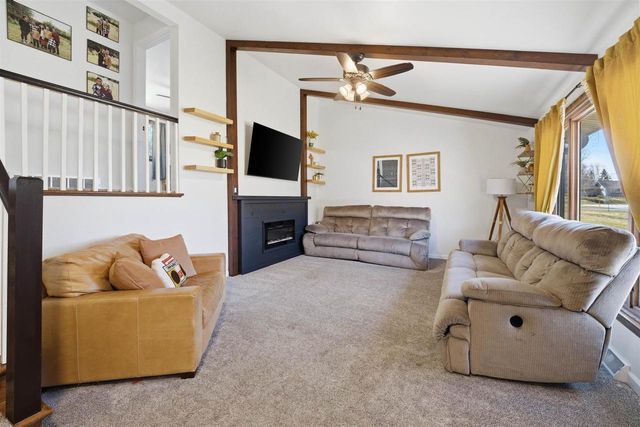 N1322 GREENWOOD ROAD, Greenville, WI 54942