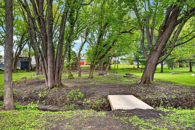 107 Edson Court, Poplar Grove, IL 61065