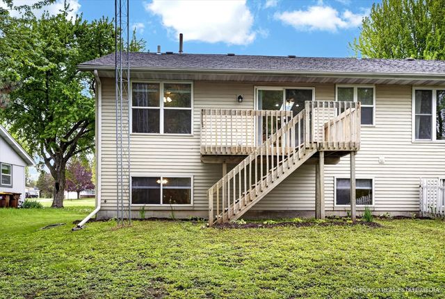 107 Edson Court, Poplar Grove, IL 61065