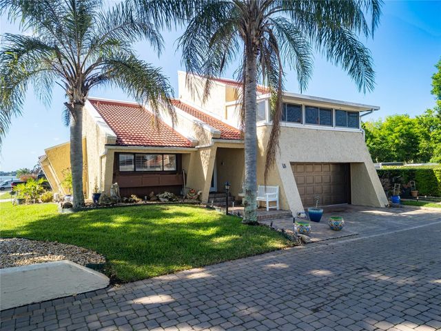 4 CASARENA COURT, Winter Haven, FL 33881