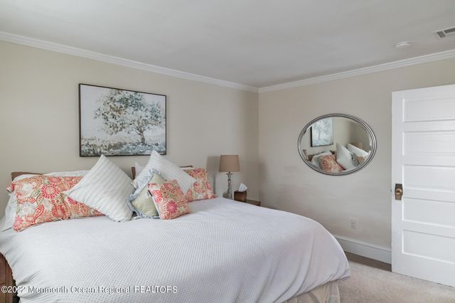 51 Seadrift Avenue, Highlands, NJ 07732