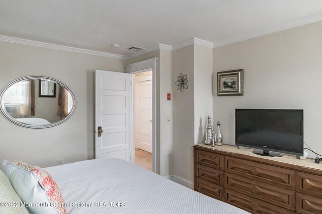 51 Seadrift Avenue, Highlands, NJ 07732