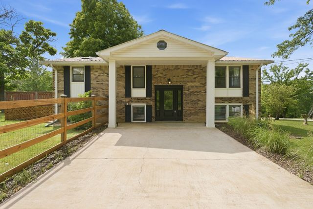 10143 Black St, Lyles, TN 37098