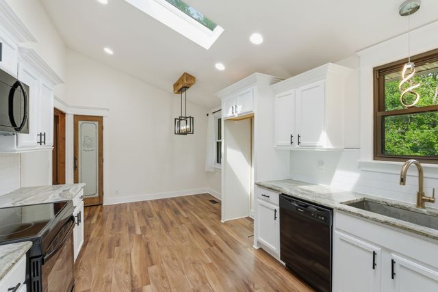 10143 Black St, Lyles, TN 37098