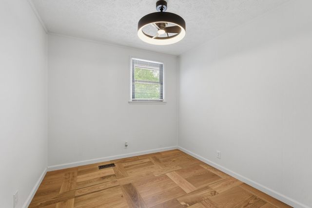 10143 Black St, Lyles, TN 37098