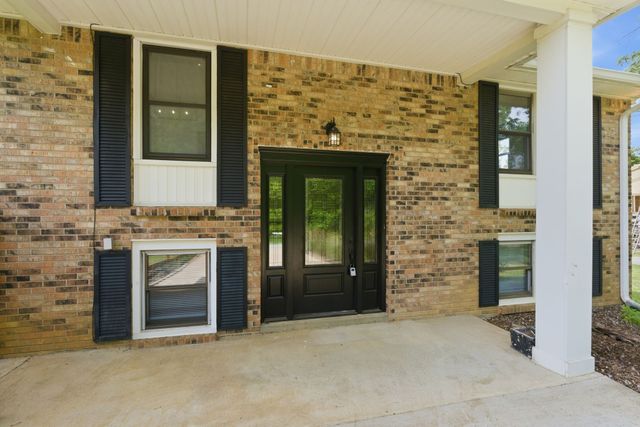 10143 Black St, Lyles, TN 37098