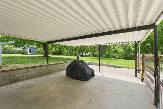10143 Black St, Lyles, TN 37098
