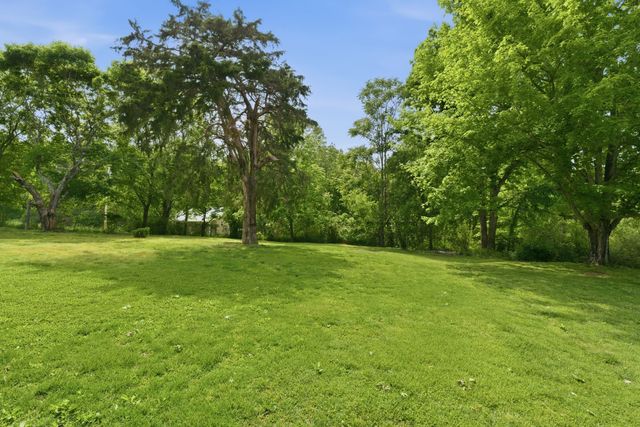 10143 Black St, Lyles, TN 37098