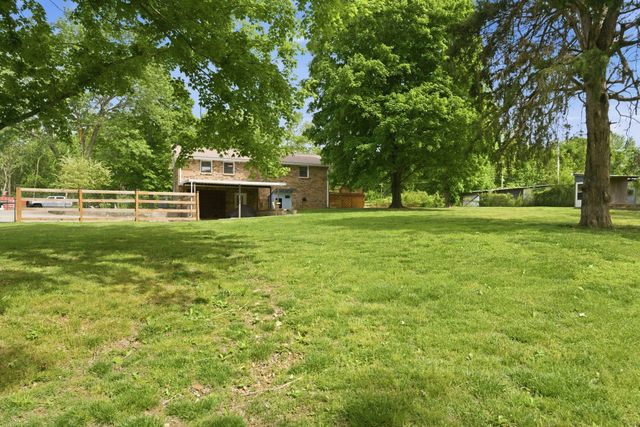10143 Black St, Lyles, TN 37098