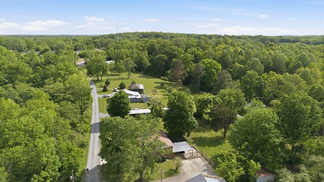 10143 Black St, Lyles, TN 37098