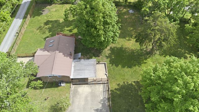 10143 Black St, Lyles, TN 37098