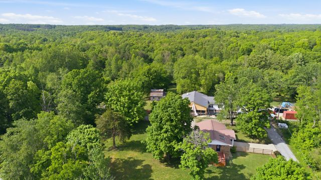 10143 Black St, Lyles, TN 37098