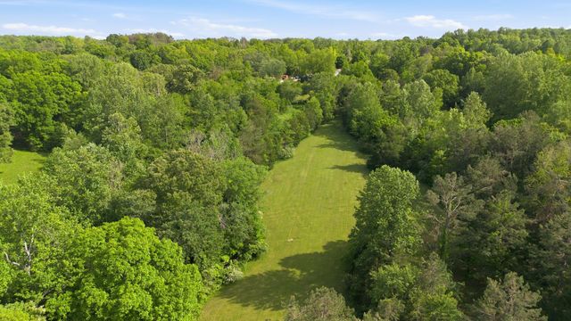 10143 Black St, Lyles, TN 37098