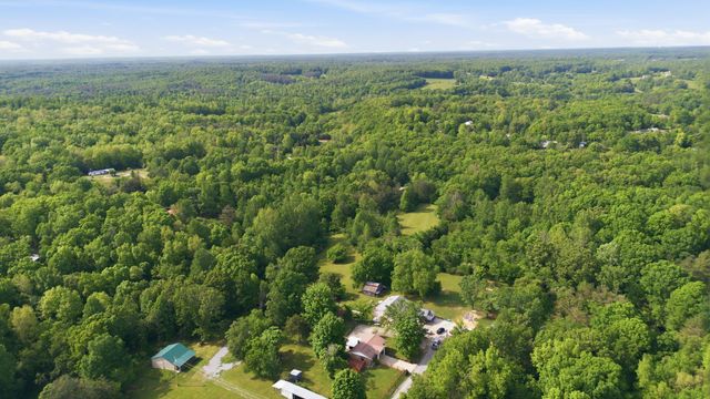 10143 Black St, Lyles, TN 37098