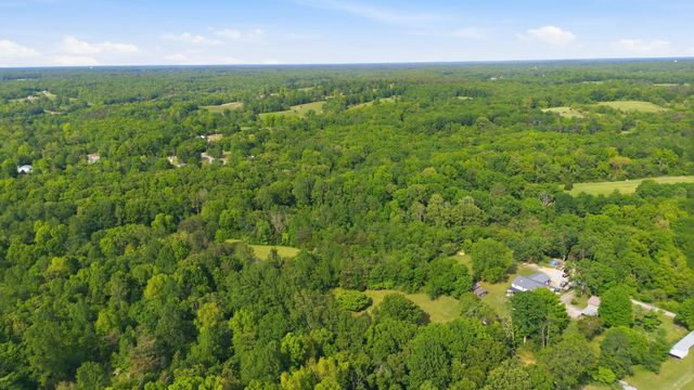 10143 Black St, Lyles, TN 37098