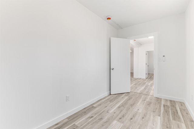 15 Highland Avenue, Claremont, NH 03743