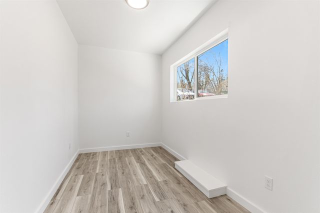 15 Highland Avenue, Claremont, NH 03743