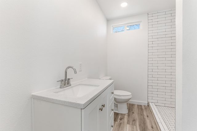 15 Highland Avenue, Claremont, NH 03743