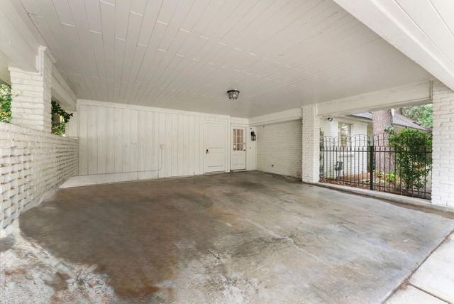 13643 Glen Erica Drive, Houston, TX 77069