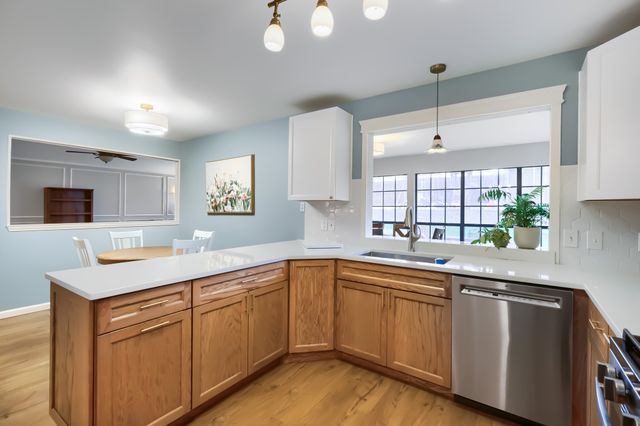 2025 Redwood Trail, Grapevine, TX 76051